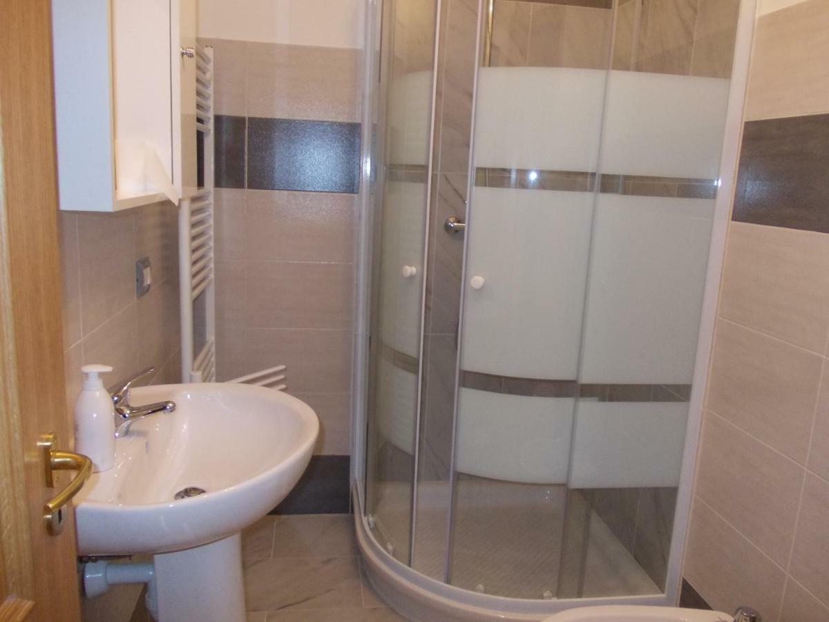 Romagnoli 36 Hotel เวโรนา ภายนอก รูปภาพ